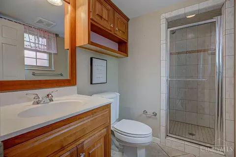 Bath - 6700 Gaines Rd, Cincinnati, OH 45247 photo 6 of 6