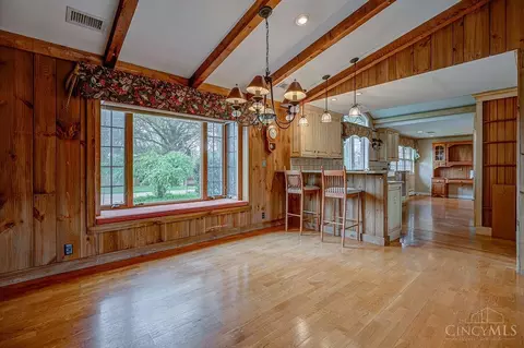Dining - 6700 Gaines Rd, Cincinnati, OH 45247 photo 1 of 2
