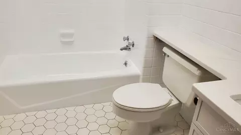 831 Suire Ave, Cincinnati, OH 45205