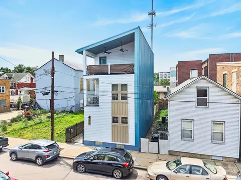 4017 Gulow St, Cincinnati, OH 45223