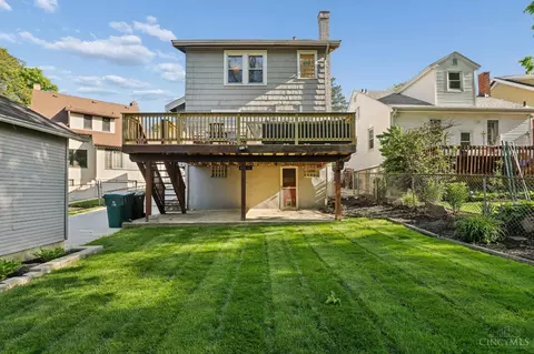 Exterior - 2925 Utopia Pl, Cincinnati, OH 45208 photo 7 of 11