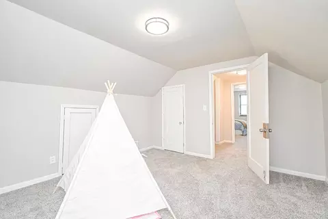 Bedroom - 5165 Highview Dr, Cincinnati, OH 45238 photo 11 of 11