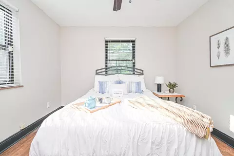 Bedroom - 5165 Highview Dr, Cincinnati, OH 45238 photo 3 of 11