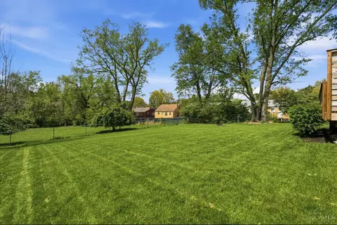 Exterior - 3283 Harmony Ln, Cincinnati, OH 45248 photo 6 of 12