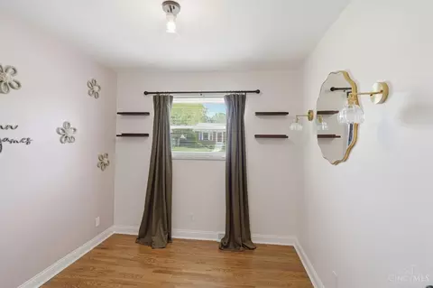 Bedroom - 3283 Harmony Ln, Cincinnati, OH 45248 photo 4 of 5