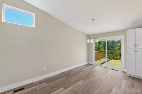 Dining - 1115 Compton Rd, Cincinnati, OH 45231 photo 1 of 1