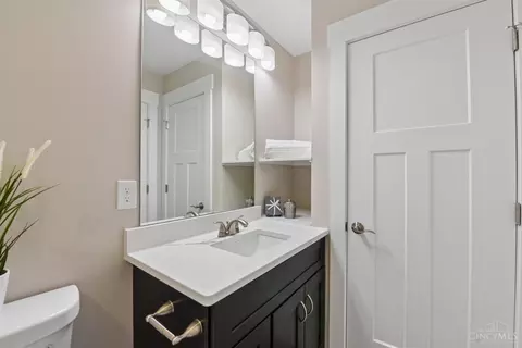 Bath - 1115 Compton Rd, Cincinnati, OH 45231 photo 1 of 6