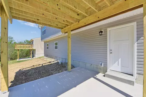 Exterior - 1115 Compton Rd, Cincinnati, OH 45231 photo 7 of 9