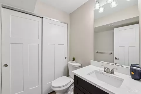 Bath - 1115 Compton Rd, Cincinnati, OH 45231 photo 6 of 6