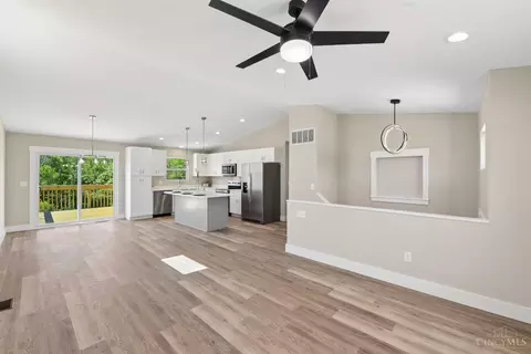 Living - 1115 Compton Rd, Cincinnati, OH 45231 photo 4 of 4