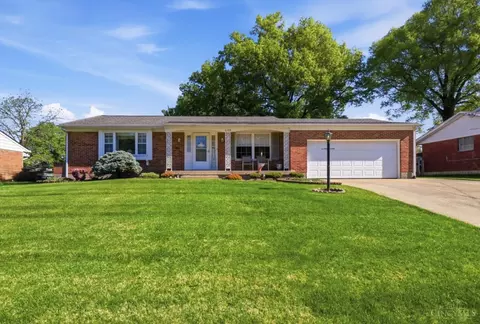 6208 Kingoak Dr, Cincinnati, OH 45248