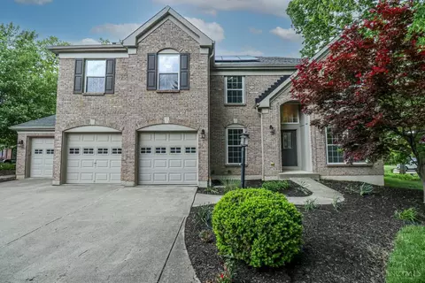 415 Forest Edge Dr, South Lebanon, OH 45065