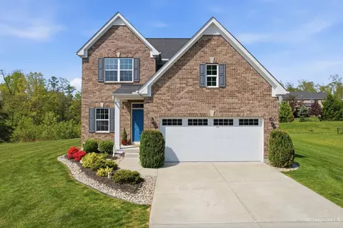 1424 Woodlan Ct, Amelia, OH 45102