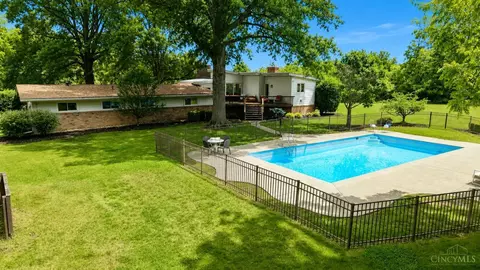 Exterior - 411 Beechtree Dr, Cincinnati, OH 45224 photo 8 of 16