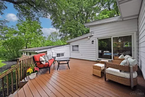 Exterior - 411 Beechtree Dr, Cincinnati, OH 45224 photo 4 of 16