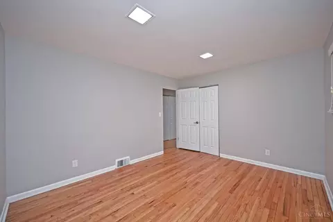 Bedroom - 411 Beechtree Dr, Cincinnati, OH 45224 photo 6 of 7