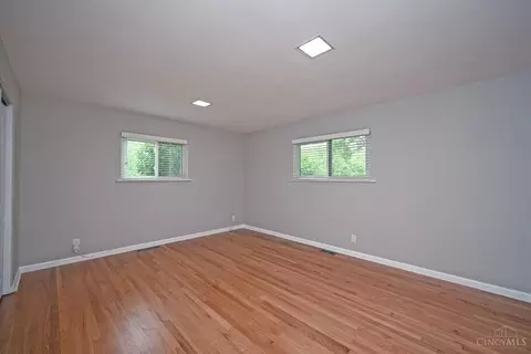 Bedroom - 411 Beechtree Dr, Cincinnati, OH 45224 photo 5 of 7