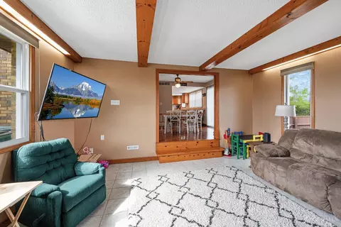 Living - 1908 Gardner Rd, Hamilton, OH 45013 photo 2 of 2