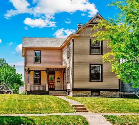 7821 Perry St, Mount Healthy, OH 45231