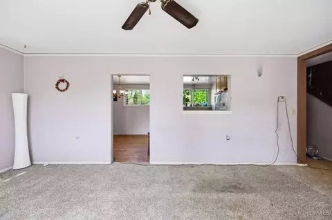Living - 17 Andover Rd, Greenhills, OH 45218 photo 3 of 3