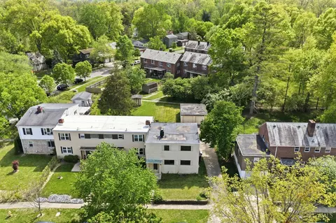View/Area - 17 Andover Rd, Greenhills, OH 45218 photo 1 of 2