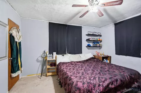 Bedroom - 17 Andover Rd, Greenhills, OH 45218 photo 8 of 12