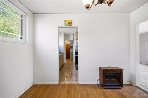 Dining - 17 Andover Rd, Greenhills, OH 45218 photo 3 of 3