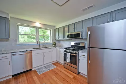 Kitchen - 7750 Forest Rd, Cincinnati, OH 45255 photo 2 of 3