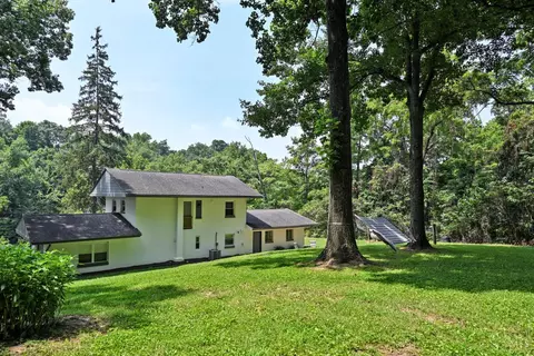 Exterior - 7750 Forest Rd, Cincinnati, OH 45255 photo 11 of 14