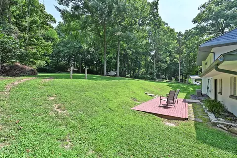 Exterior - 7750 Forest Rd, Cincinnati, OH 45255 photo 10 of 14