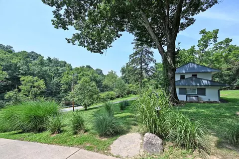 Exterior - 7750 Forest Rd, Cincinnati, OH 45255 photo 7 of 14