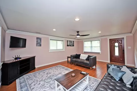 Living - 7750 Forest Rd, Cincinnati, OH 45255 photo 1 of 3