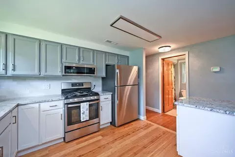 Kitchen - 7750 Forest Rd, Cincinnati, OH 45255 photo 3 of 3