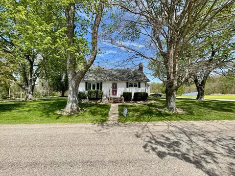 18049 Stone Church Rd, Laurel, IN 47024