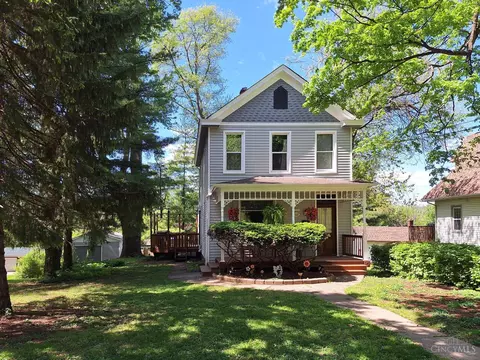 7027 Gracely Dr, Cincinnati, OH 45233