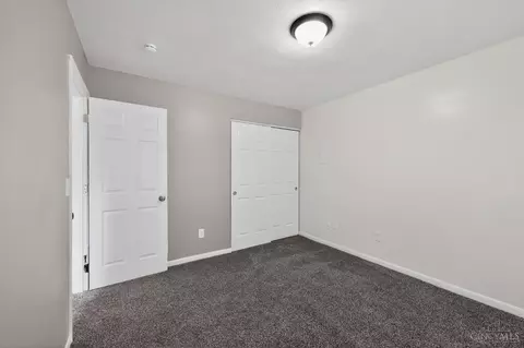 Bedroom - 8616 Balboa Dr, Cincinnati, OH 45231 photo 9 of 10