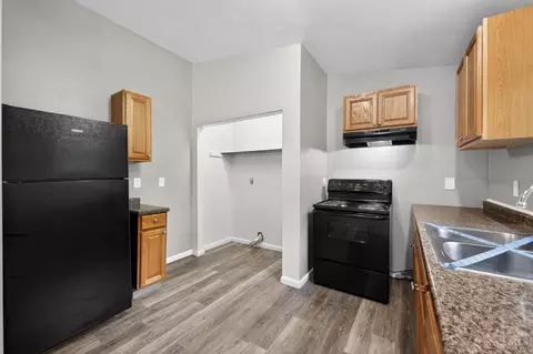 Kitchen - 8616 Balboa Dr, Cincinnati, OH 45231 photo 1 of 2