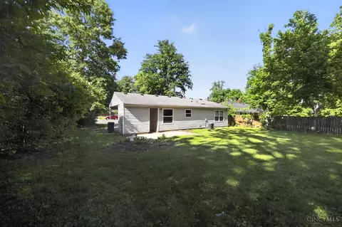 Exterior - 8616 Balboa Dr, Cincinnati, OH 45231 photo 5 of 6