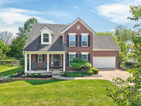 967 Hamlin Dr, Hamilton Township, OH 45039