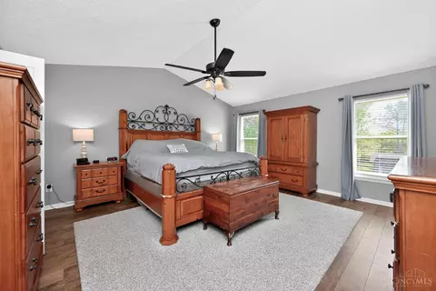 Bedroom - 967 Hamlin Dr, Hamilton Township, OH 45039 photo 1 of 8