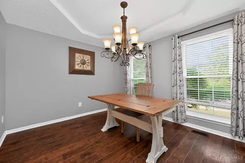 Dining - 967 Hamlin Dr, Hamilton Township, OH 45039 photo 1 of 4