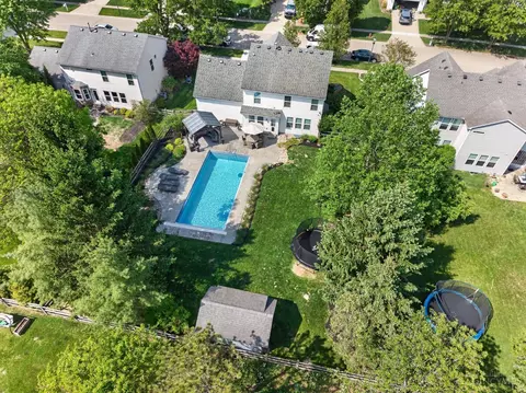 View/Area - 967 Hamlin Dr, Hamilton Township, OH 45039 photo 3 of 5