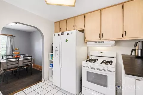 Kitchen - 1024 Corwin Ave, Hamilton, OH 45015 photo 2 of 2