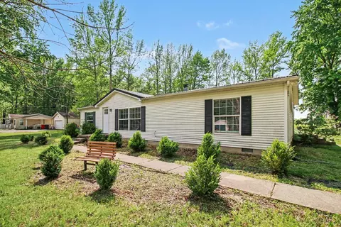 16742 Gum Ln, Williamsburg, OH 45176