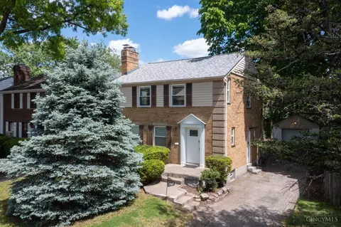 7260 Eastlawn Dr, Cincinnati, OH 45237