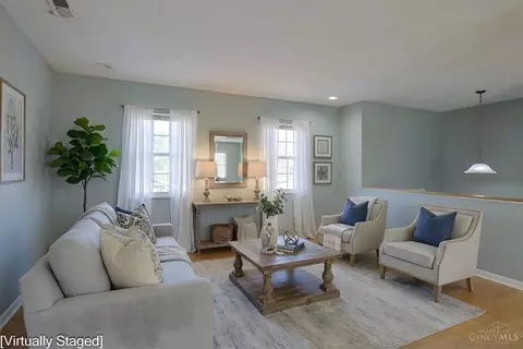 3950 Randolph Ln, Cincinnati, OH 45245 photo 3