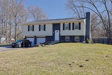 3950 Randolph Ln, Cincinnati, OH 45245