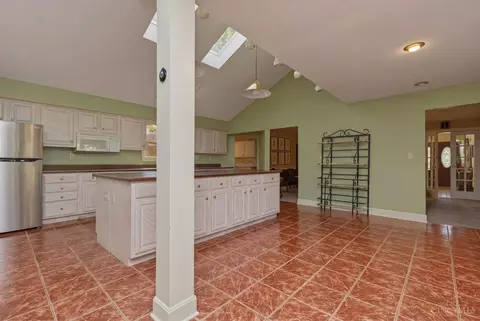 Kitchen - 82 Williams Dr, Georgetown, OH 45121 photo 2 of 4