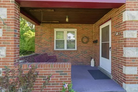 Exterior - 667 Overlook Ave, Cincinnati, OH 45238 photo 3 of 17