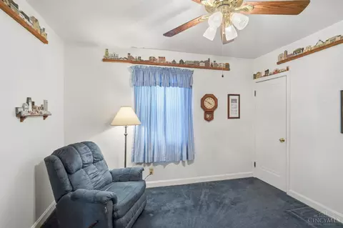 Bedroom - 667 Overlook Ave, Cincinnati, OH 45238 photo 3 of 5